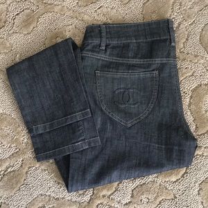 3D pockets!!Chanel black Authentic Jeans!!!
